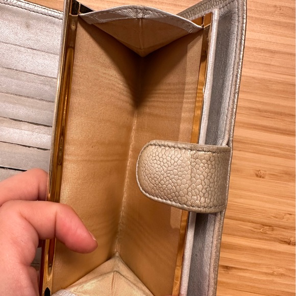 Authentic Chanel Caviar CC wallet in metallic - Picture 8 of 16